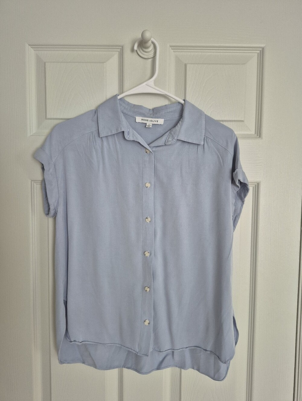 Rose & Olive Women's Grey Button-Down Top SIZE XS/S